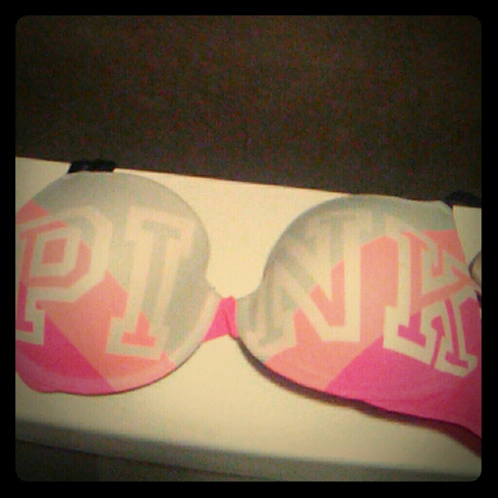 Brand PINK bra